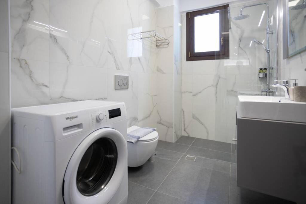 Mela Luxury Apartments Μαρουλάς Εξωτερικό φωτογραφία